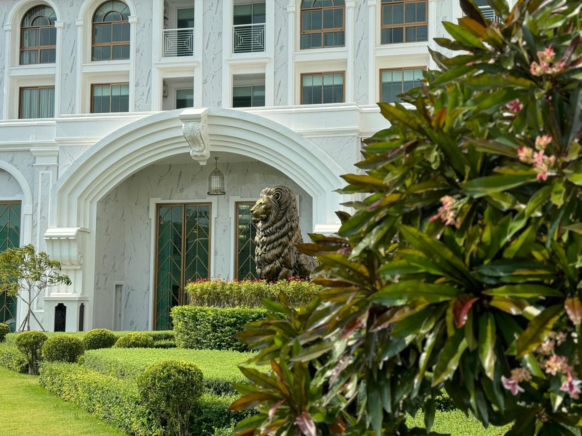 The Empire Chic Residence Jomtien & Yahaha Exterior photo