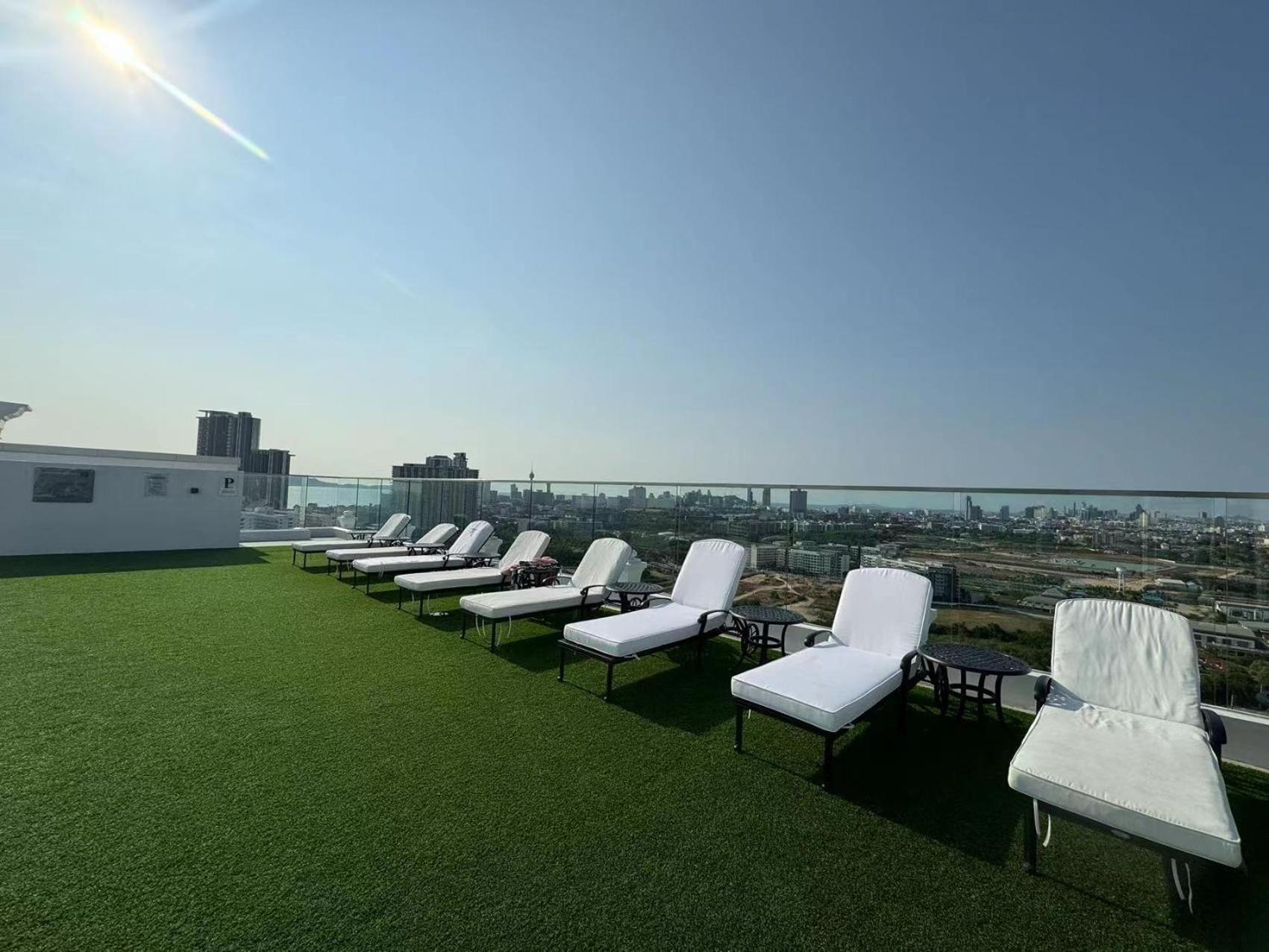 The Empire Chic Residence Jomtien & Yahaha Exterior photo