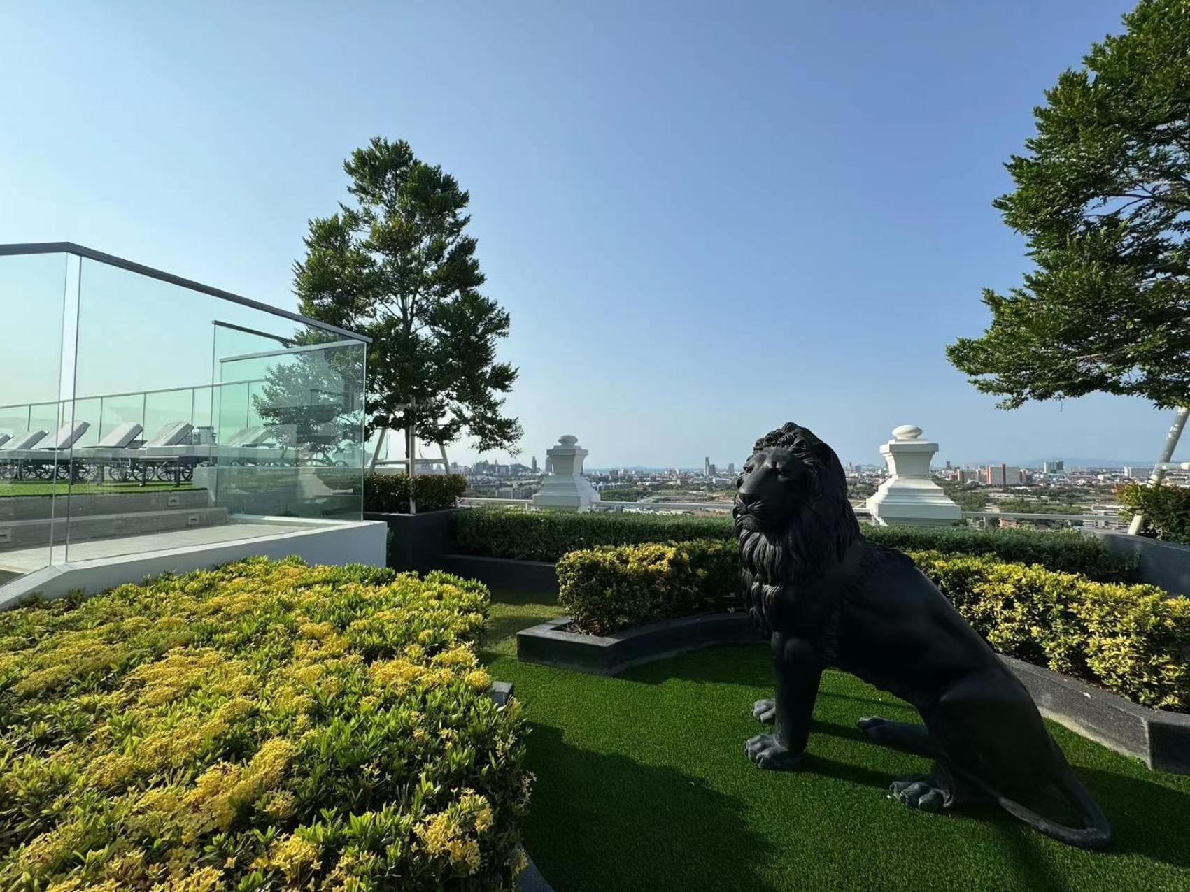 The Empire Chic Residence Jomtien & Yahaha Exterior photo
