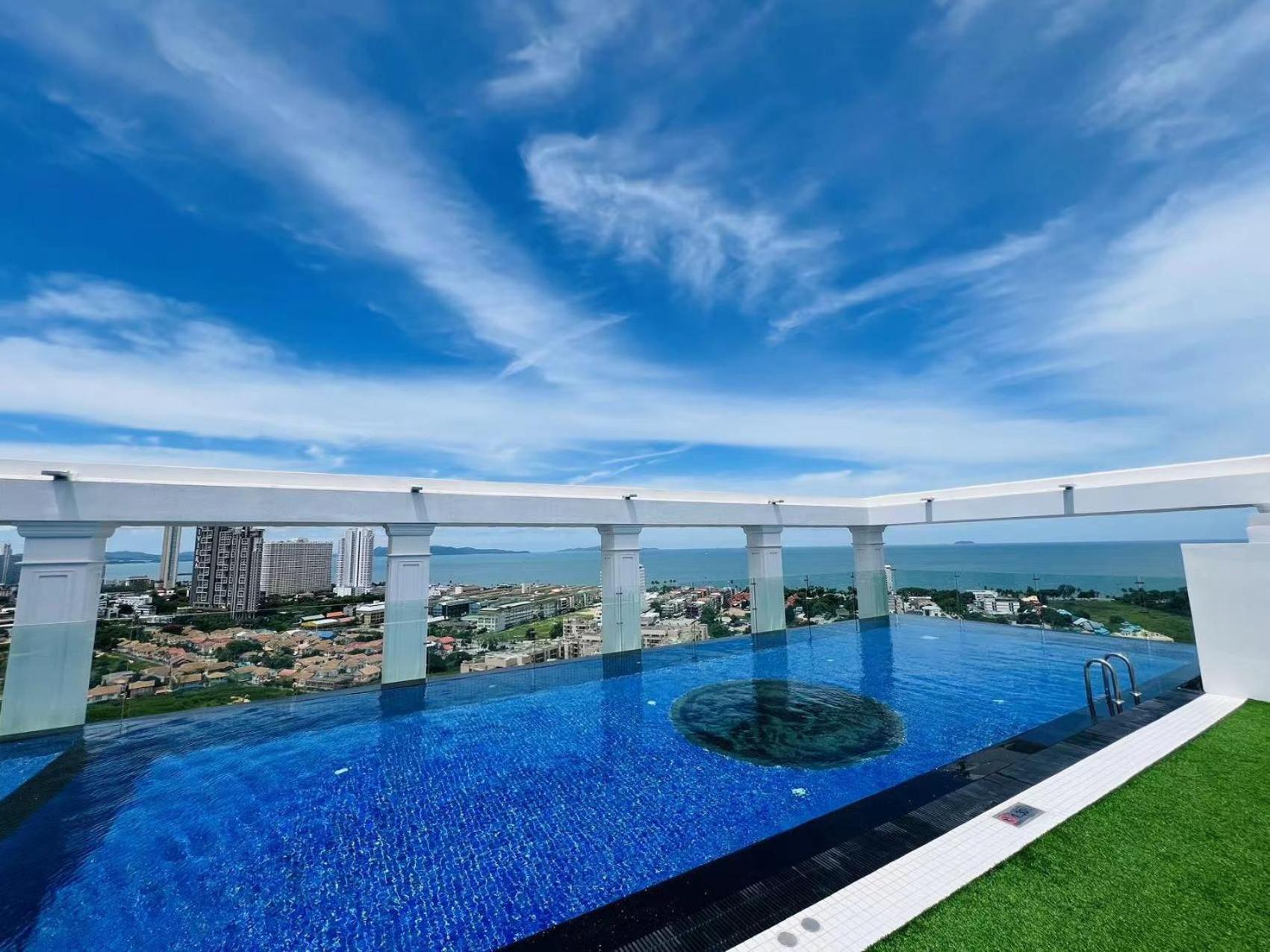 The Empire Chic Residence Jomtien & Yahaha Exterior photo